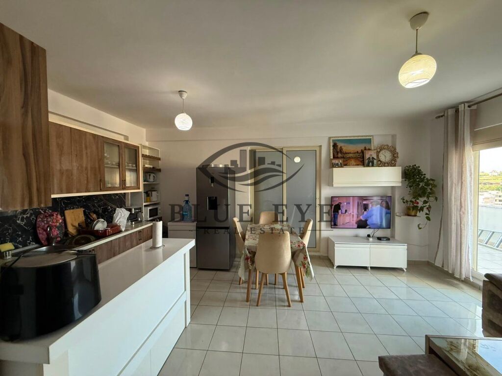 APARTAMENT 3+1 PER SHITJE ME VERANDË GJIGANTE – Plepa, DURRËS