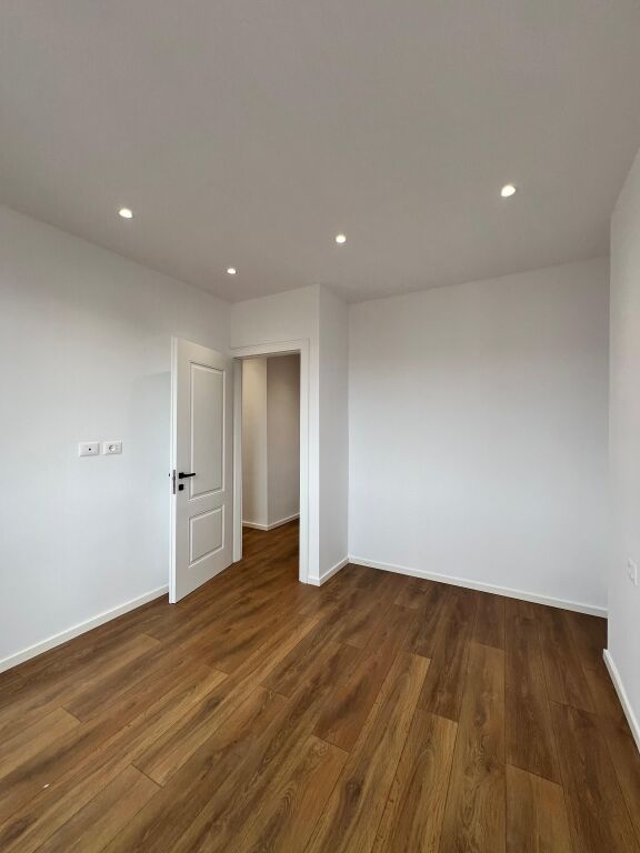 Shitet Apartament 2+1 – Rruga Irfan Tomini , Tirana e Re