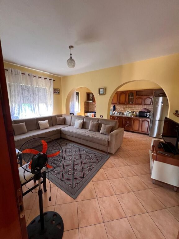 🏡 VILË 2-KATËSHE NË SHITJE – XHAFZOTAJ, DURRËS