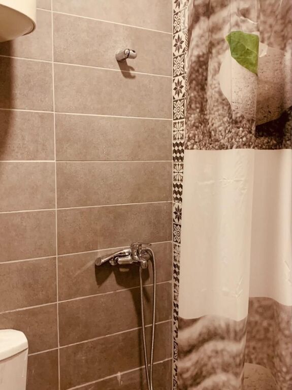 Qera | Garsoniere Pallat | Mine Peza Prokuroria| 380 €/muaj