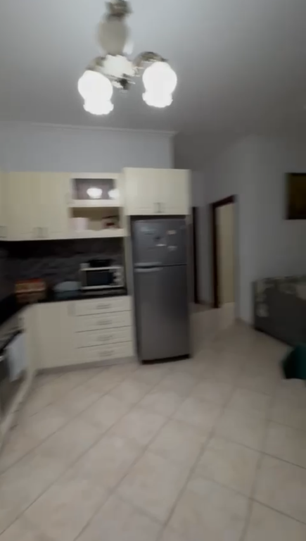 Apartament 2+1 per qera Astir !