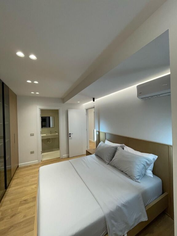 Apartment 3+1+2 bathrooms for rent