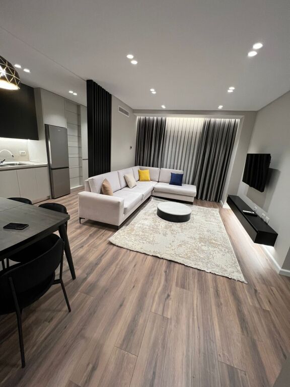 Apartament 2+1 me qera tek Fusha e Aviacionit ne Tirane