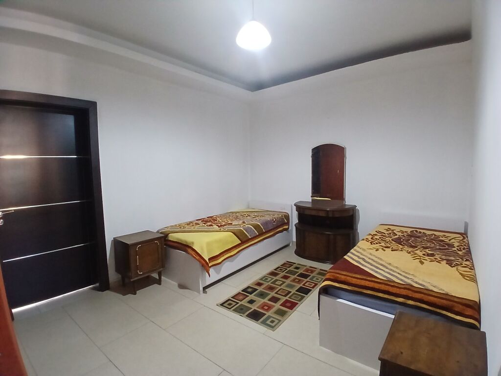 For rent 1+1 Laprake 35,000 leke