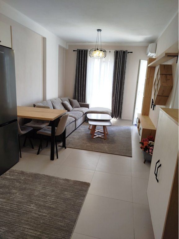 Qera, Apartament 1+1+Post Parkimi, Univers City, Tiranë.