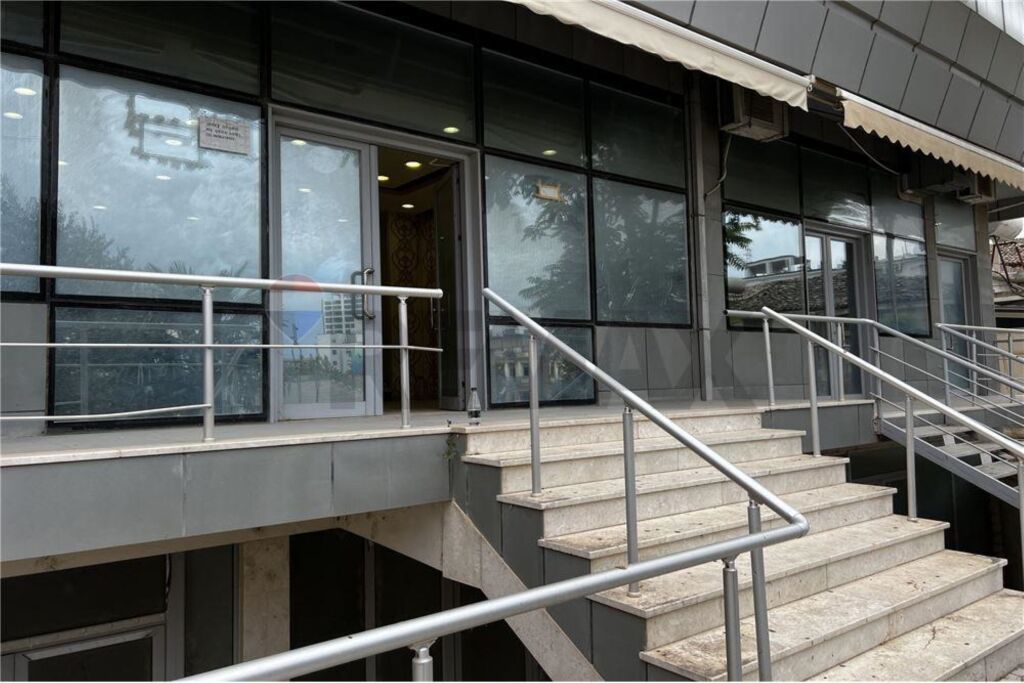 🏢 SHOP FOR RENT NEAR THE MUNICIPALITY OF VLORA