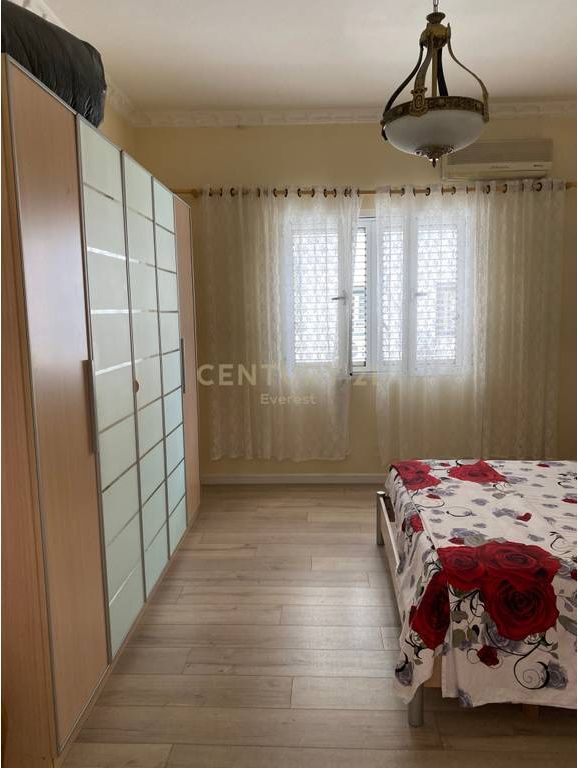 RRUGA E KAVAJES, APARTAMENT 2+1 PER QIRA 850 € /Muaj 80,000 Lekë /Muaj