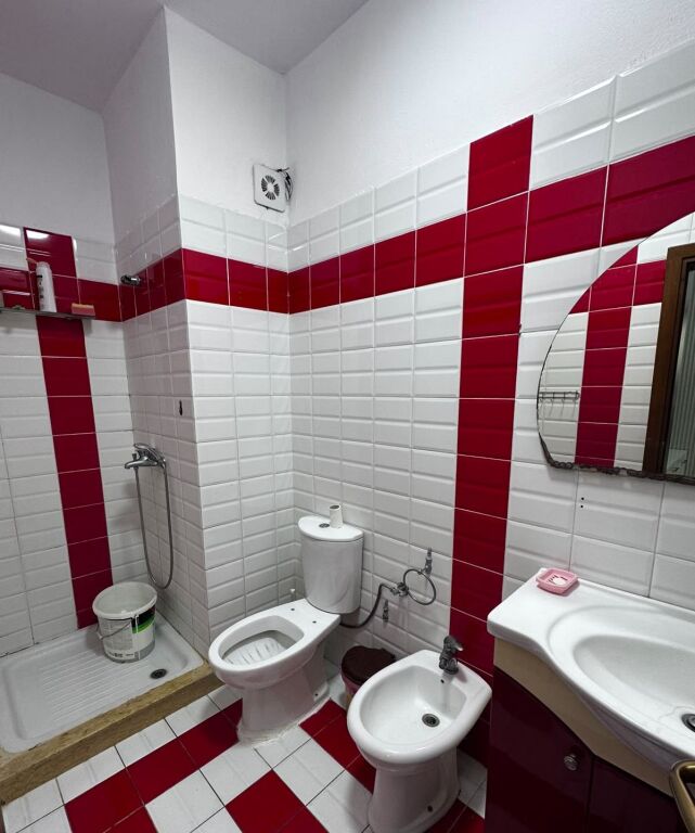 Shitje | Apartament 2 + 1 | Kombinat | 120000 €