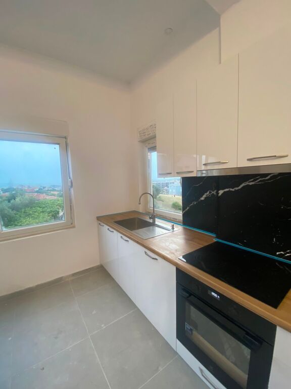 Apartament 2+1 me qira – Liqeni i Farkës !