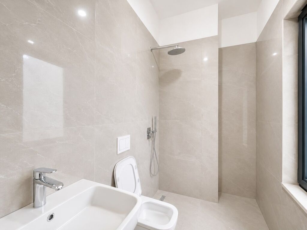 🏢 OFFICE APARTMENT FOR RENT – CENTER, Tirana