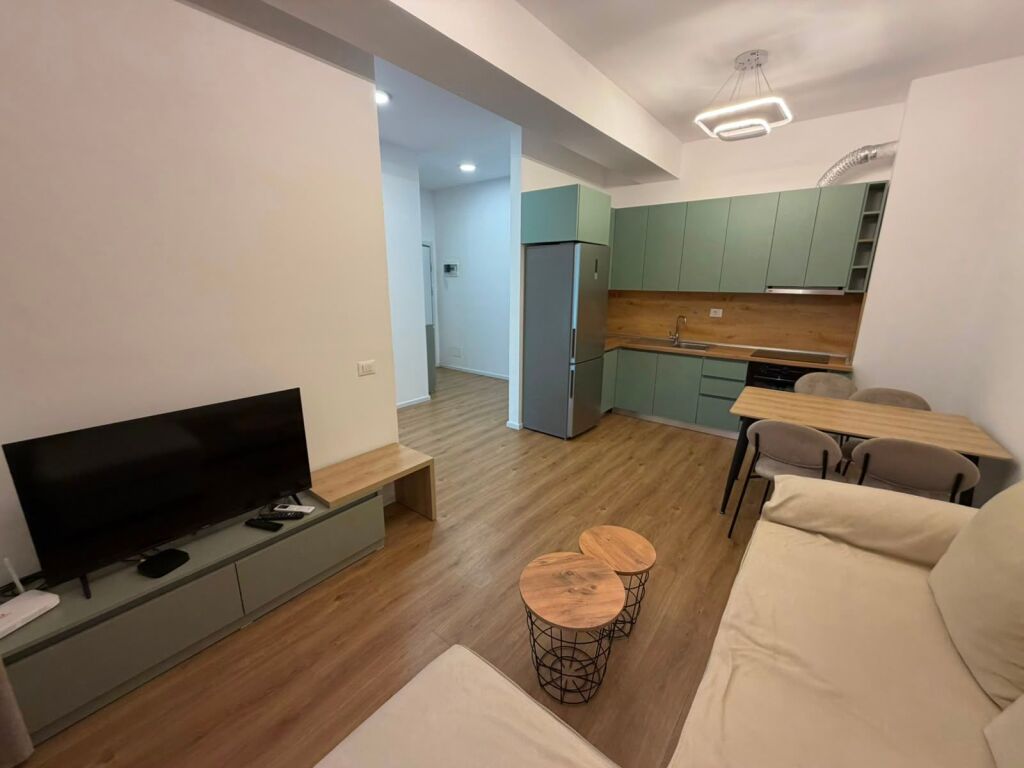 🏡 Appartamento 1+1 in affitto  📍 Complesso Ali Demi Kaimi  🏢 6° piano  🛋 Arredato  💰 Prezzo 40.000 Lek/mese