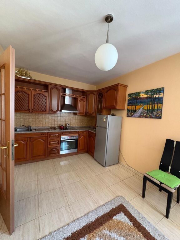 OCCASIONE, Appartamento in AFFITTO, VIA KAVAJES/BOGDANEVE, CENTRO CITTA, TIRANA