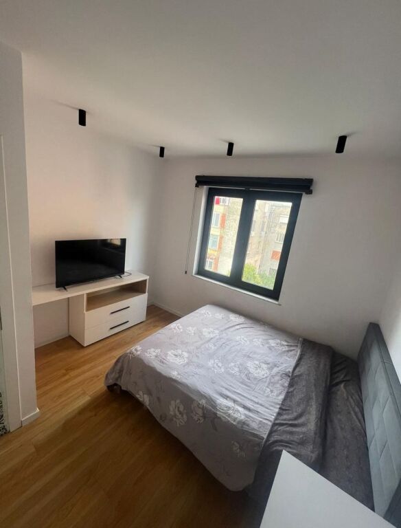 Apartament 1+1 me qira tek Mine Peza