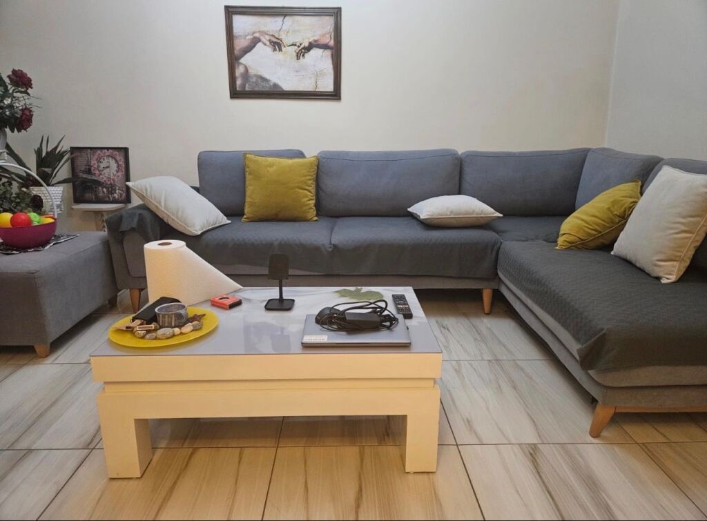 Laprakë vicino a Kmy, appartamento 2+1 in affitto! 55.000 Lek
