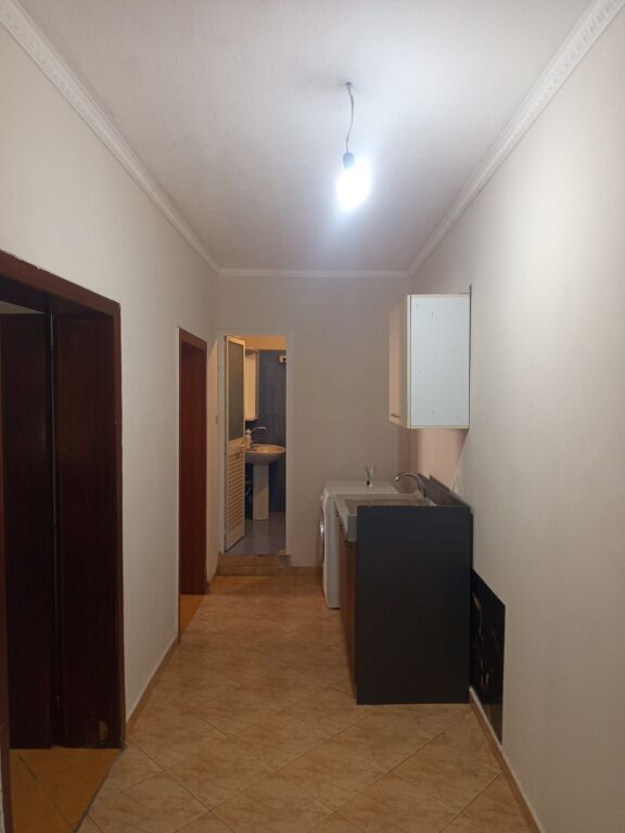 APARTAMENT 1+1. 30000 LEKE.VILAT GJERMANE