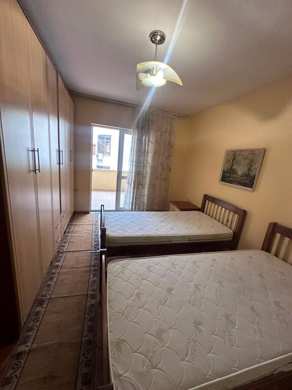 Apartament 1+1 me qera tek Shkolla e Baletit