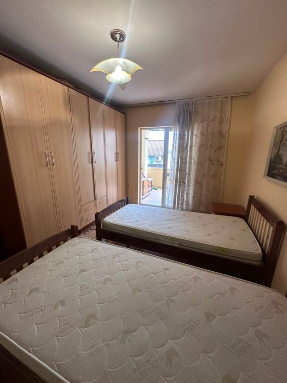 Apartament 1+1 me qera tek Shkolla e Baletit