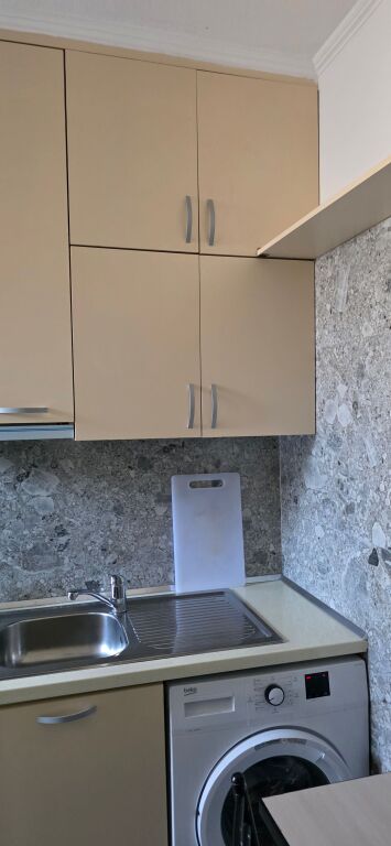 Studio apartment 📍 Refrigerator