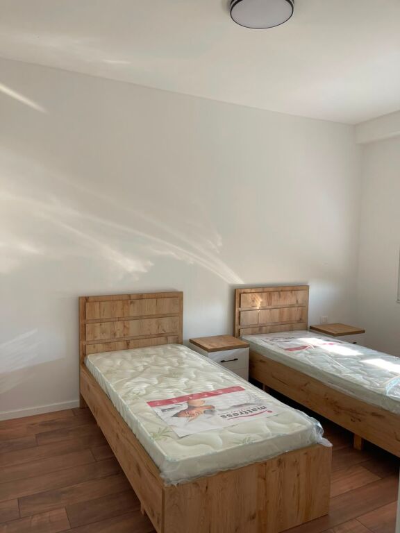 Apartament per qira 2+1 ne zonen e paskuqanit cmimi 400 Euro