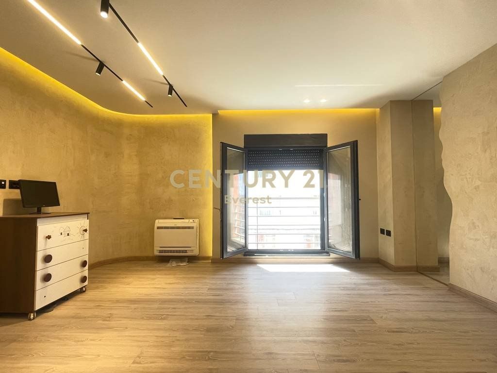 RR. JORDAN MISJA, JAPIM APARTAMENT/ZYRE PER 3+1+2+VERANDE+P. PARKIMI ME QIRA!