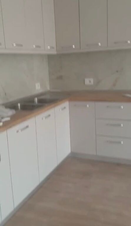 Apartament me qera 1+1 5 Maji