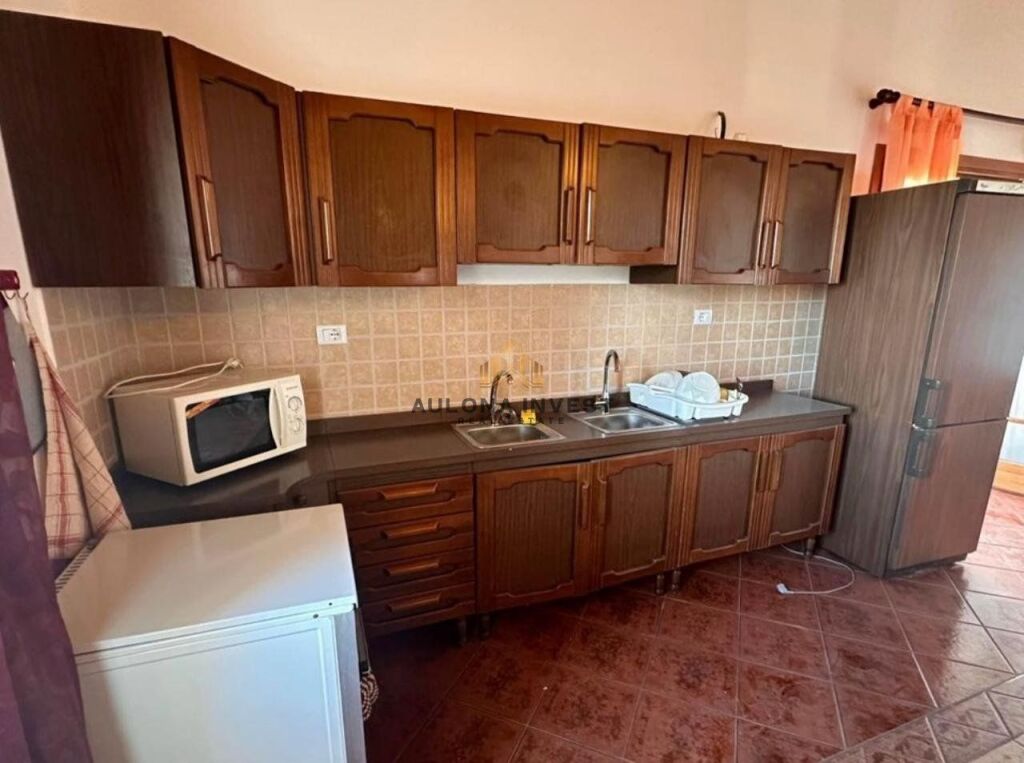 FOR LONG TERM RENT, THIRD FLOOR OF A PRIVATE HOUSE IN KANINA