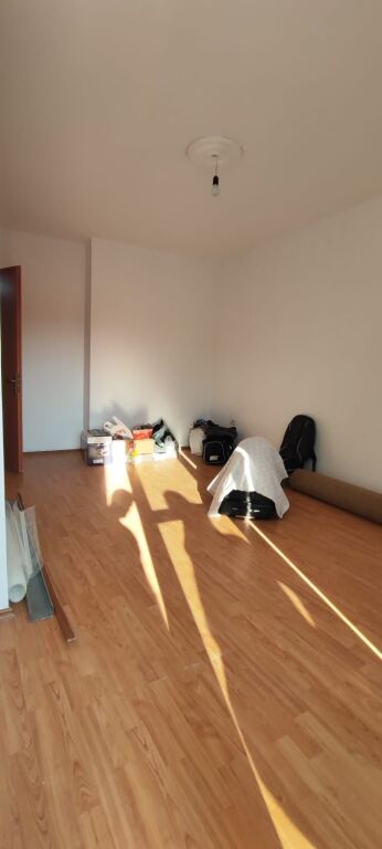 Apartment 3+1, Fresk!