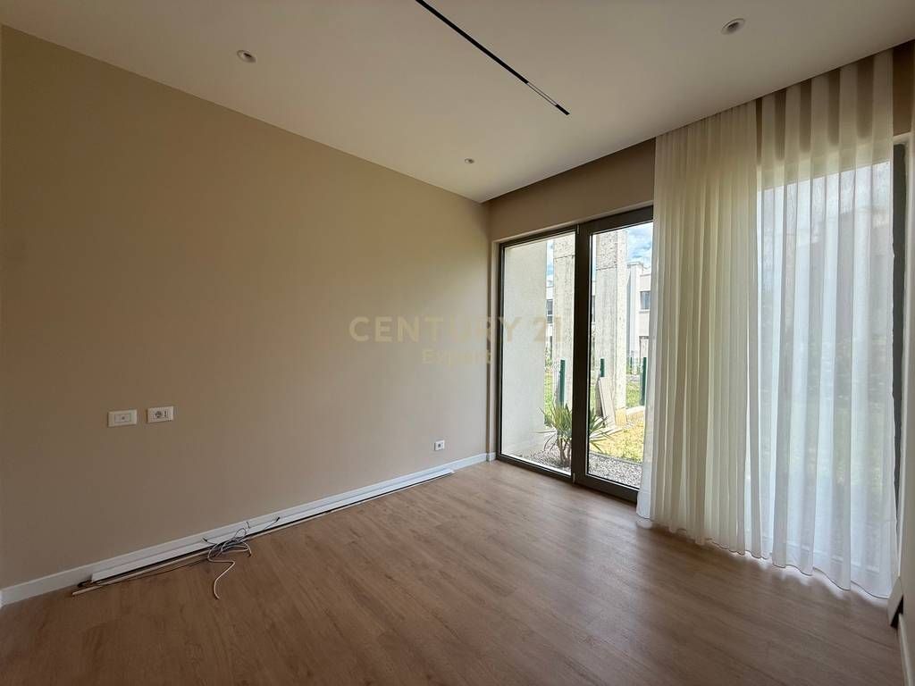 VILE E BASHKANGJITUR PER QIRA NE GREEN VALLEY! 2,180 € /Muaj 200,000 Lekë /Muaj