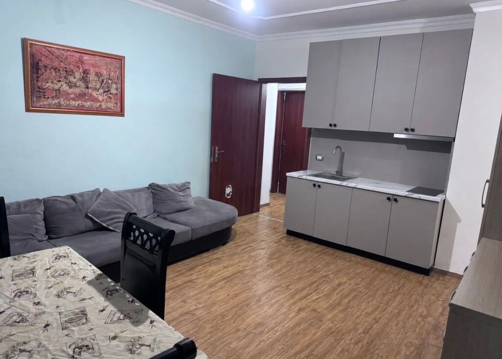 Misto Mame, jepet me qira apartament 1+1! 35.000 Lek