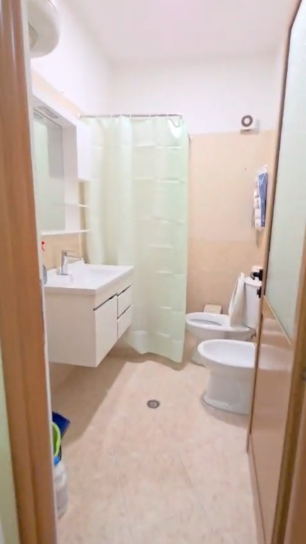 Apartament 2+1+ 2 per qera Kodra e Diellit !
