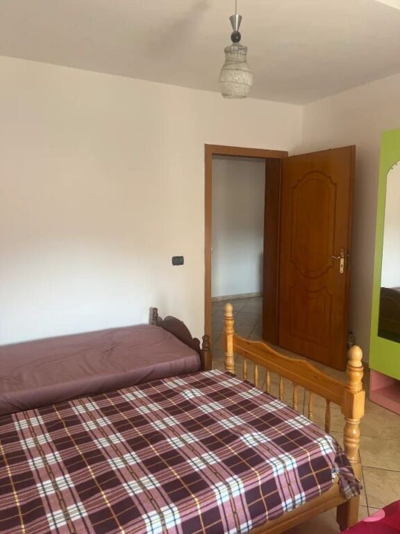 Jepet Me Qera Apartament 1+1+1 Ballkon