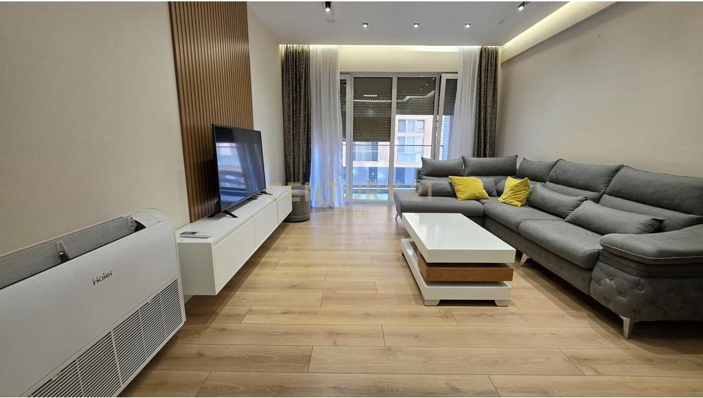 Apartment 2+1+2 for sale in Xhamllik! 265,000 €
