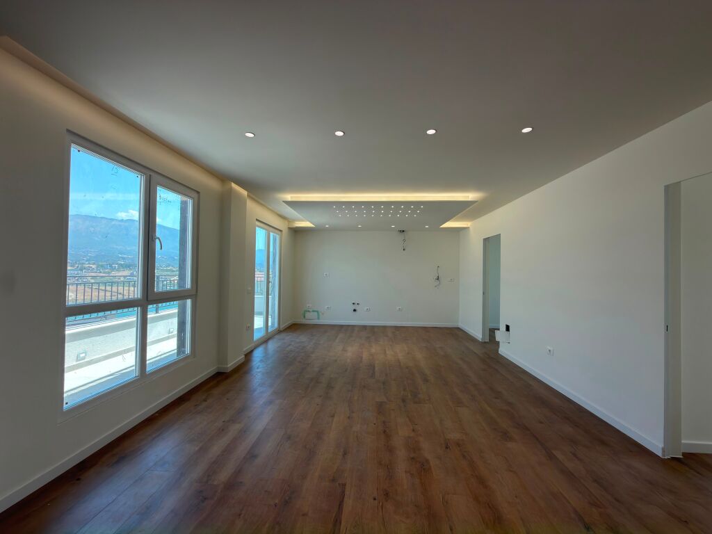 Occasione!!! Appartamento 3+1 Attico Con Vista Sul Lago di Farke In Vendita, A Farke