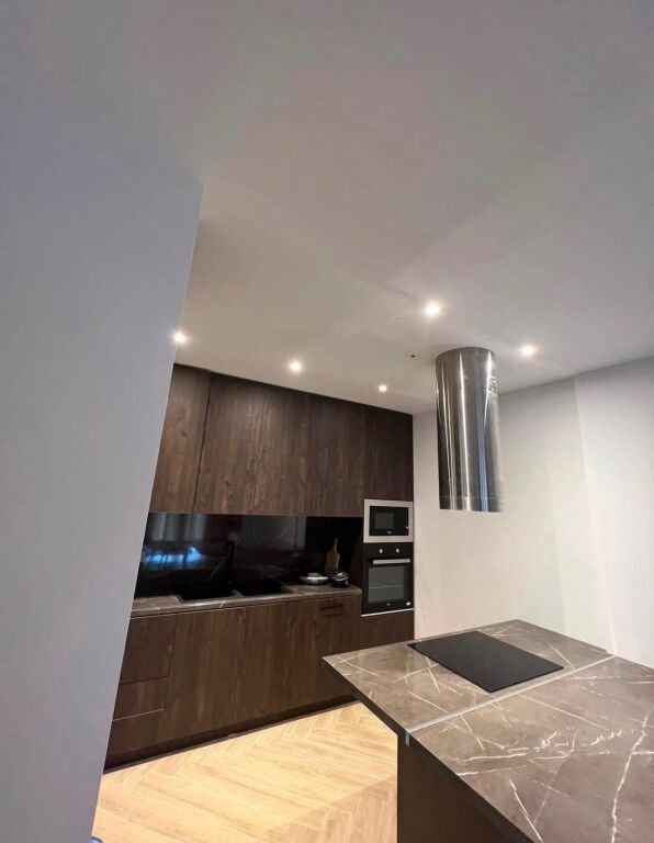 Jepet Apartament 1+1 me qera ne Plazh