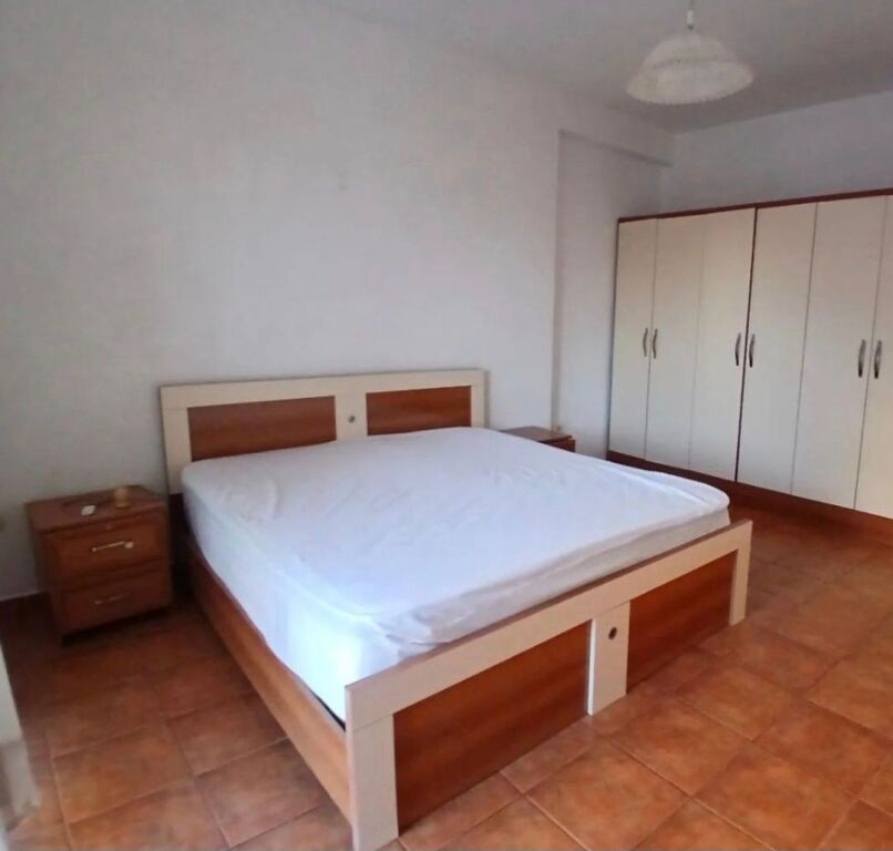 Pazari i ri 1+1=45.000 leke