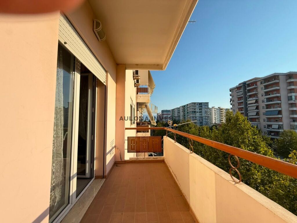 SHITET APARTAMENT 2+1+2 NE TRANSBALLKANIKE