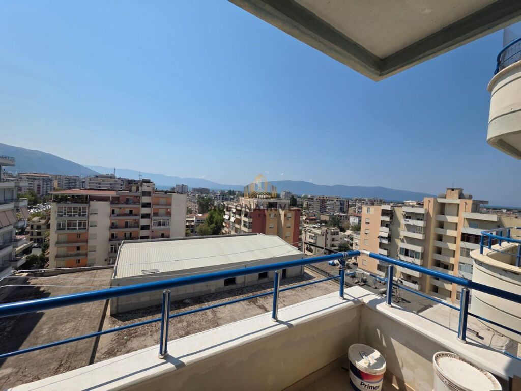 APARTAMENT 2+1 ME QERA AFATGJATE TRANSBALLKANIKE-VLORE