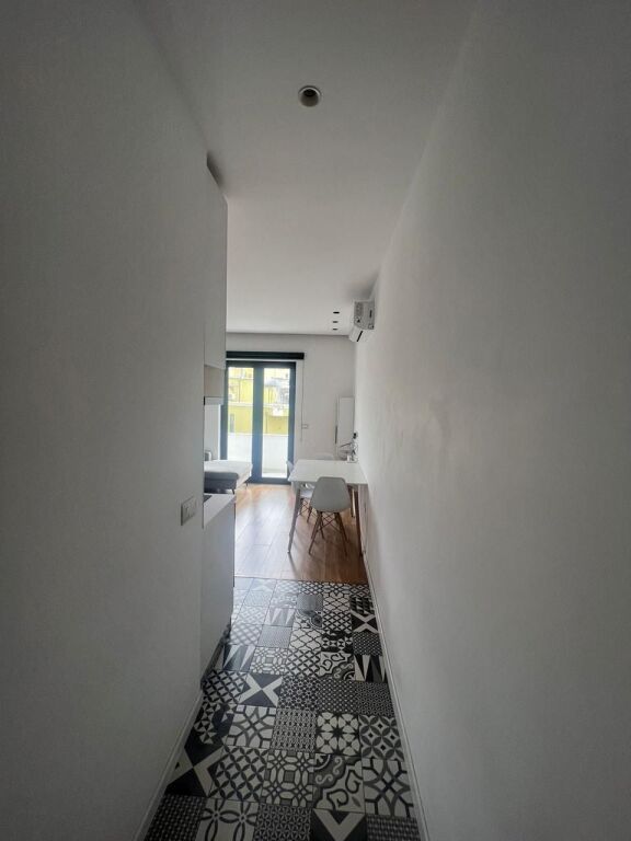 Apartament 1+1 me qira tek Mine Peza