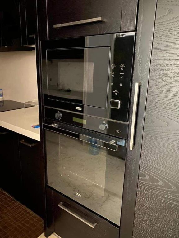 Shitet 1+1 liqeni thate 108 metra mobiluar ashensor hipoteke 210000 eu