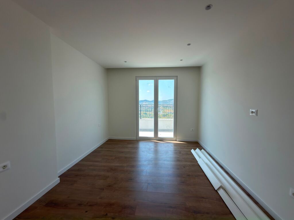 Occasione!!! Appartamento 3+1 Attico Con Vista Sul Lago di Farke In Vendita, A Farke