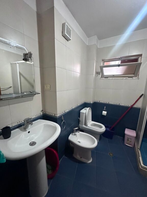 Apartament 1+1 me qera tek Shkolla e Baletit