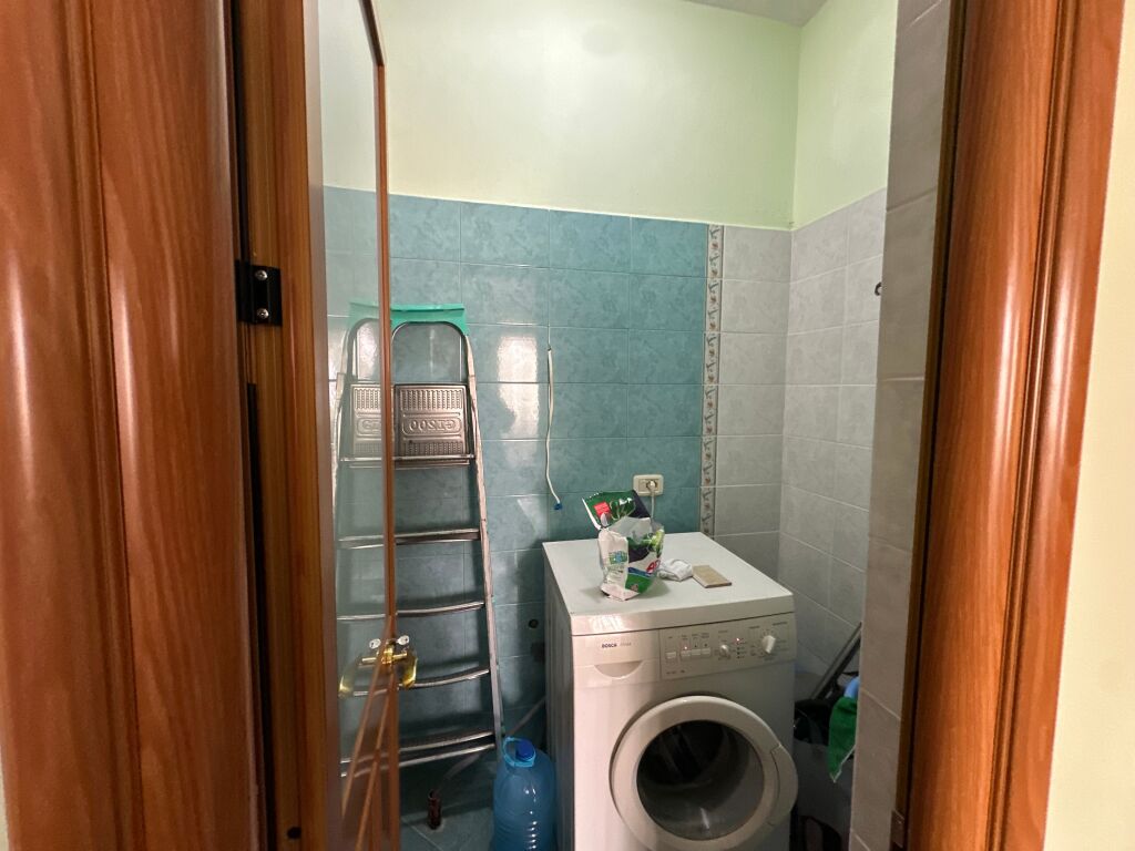 Shitet, Apartament 2+1+Depo, Fresku, Tirane.