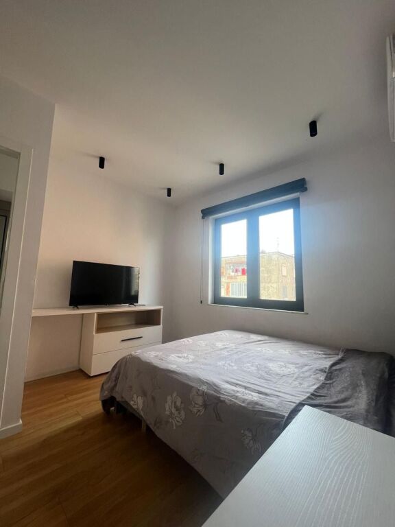 Apartament 1+1 me qira tek Mine Peza