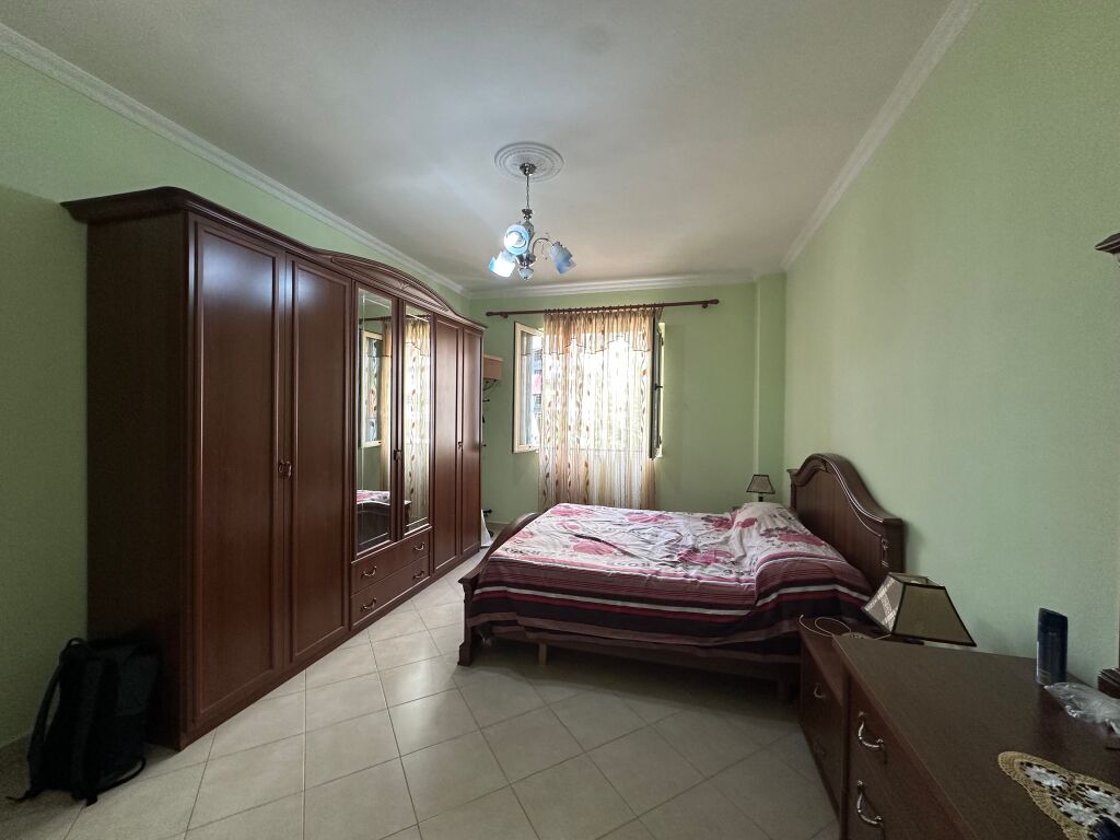 Shitet, Apartament 2+1+Depo, Fresku, Tirane.