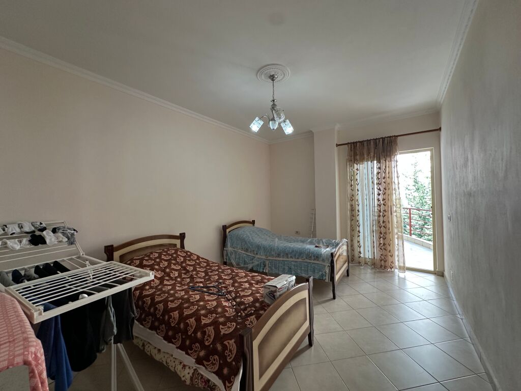 Shitet, Apartament 2+1+Depo, Fresku, Tirane.