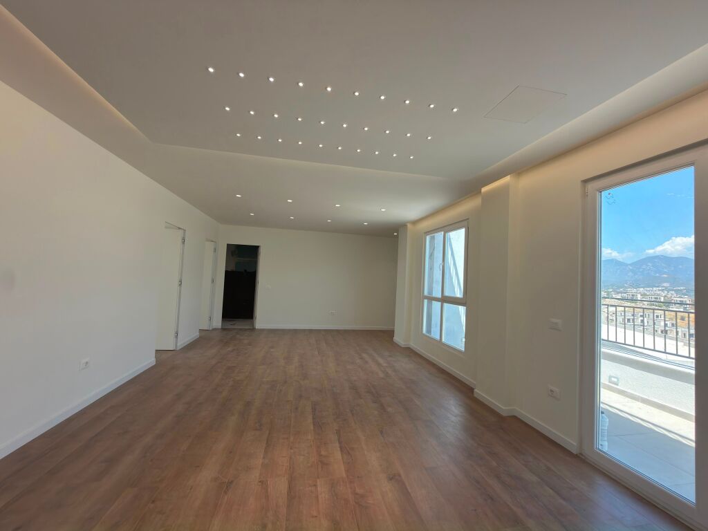 Occasione!!! Appartamento 3+1 Attico Con Vista Sul Lago di Farke In Vendita, A Farke