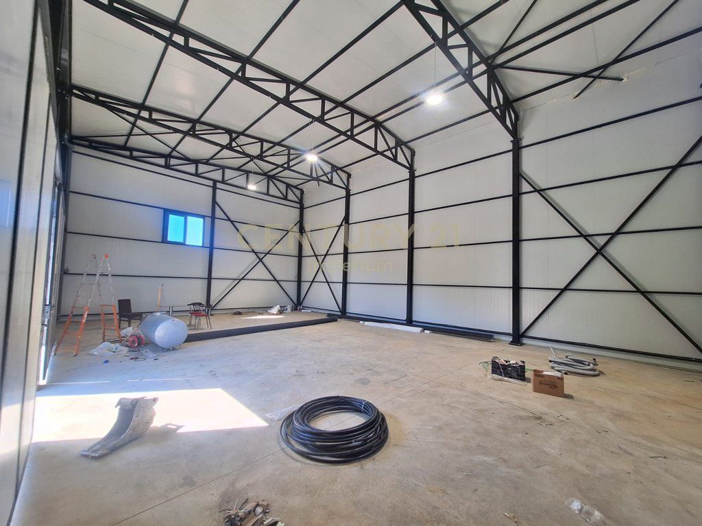 Kapanon me Qira në Prush! 150m2