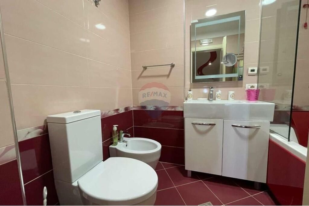 Penthouse 4+1+2 Kopshti Zoologjik