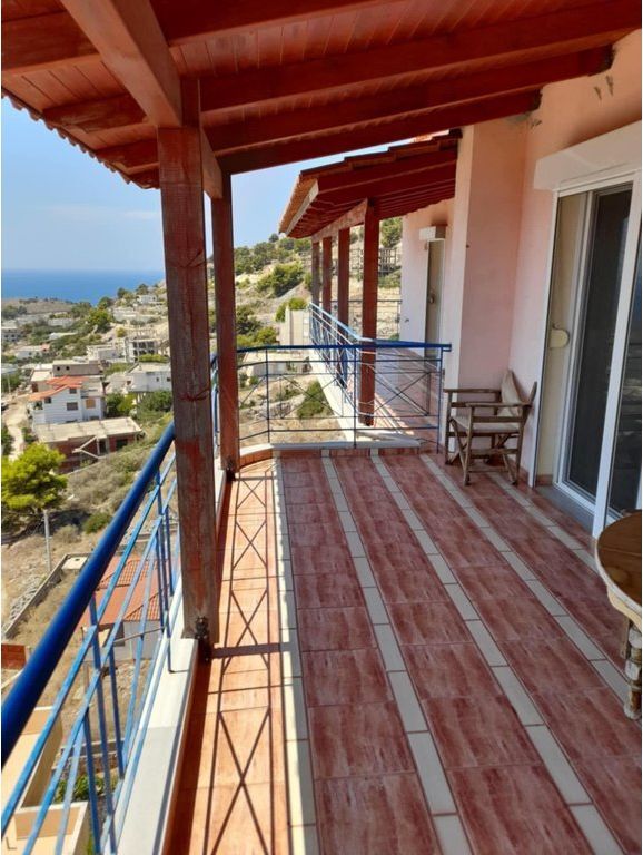 SARANDË, SHESIM GODINË 7 KATE ME PAMJE NGA DETI 2,000,000 €