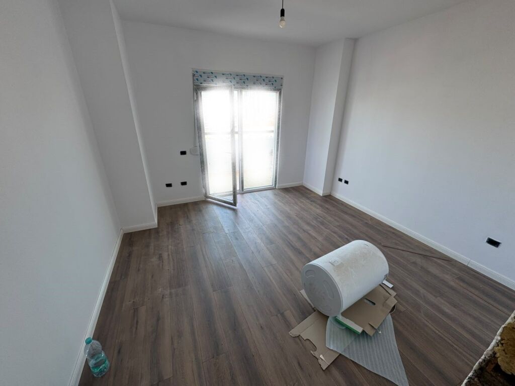 Apartament 2+1 në Shitje prane ish Stacionit te Trenit  ID 5382